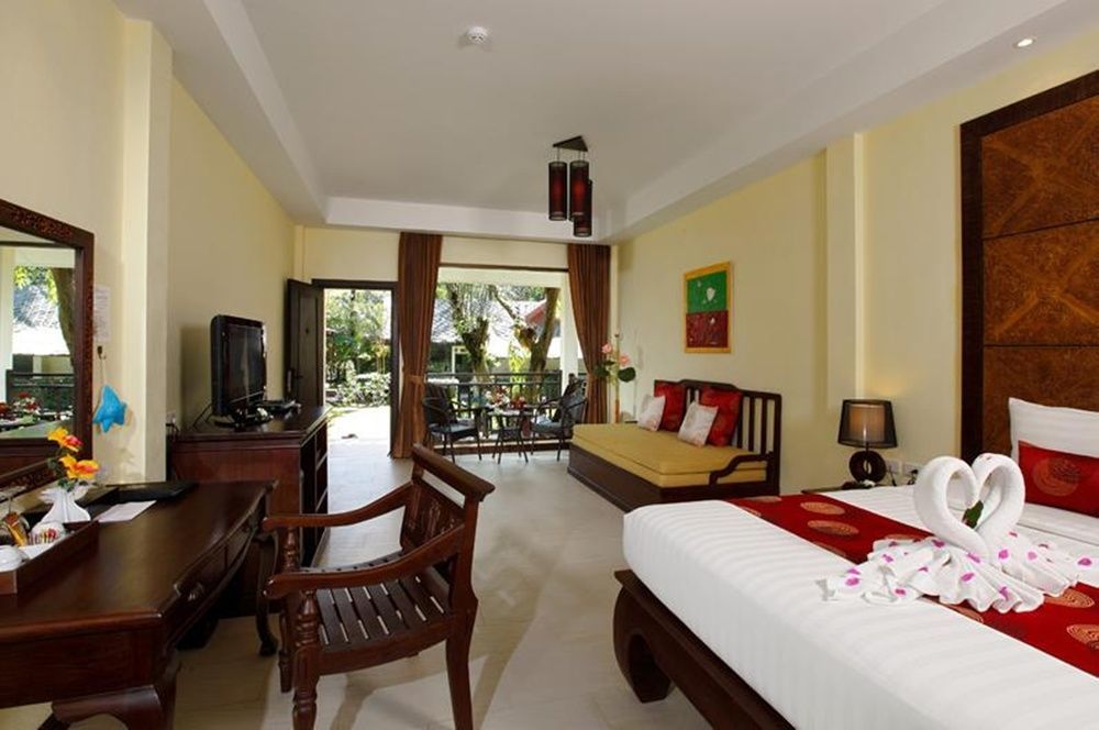 Hive Khaolak Beach Resort (Adults Only) Khao Lak Exterior photo