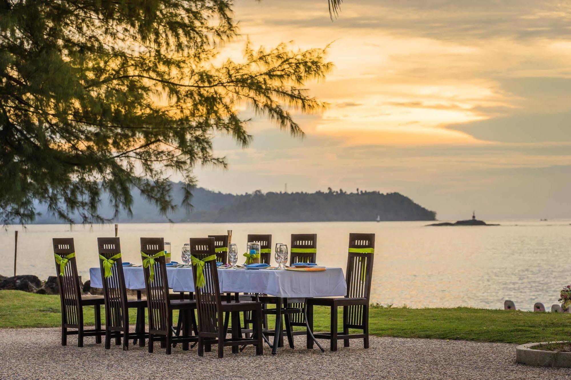 Hive Khaolak Beach Resort (Adults Only) Khao Lak Exterior photo